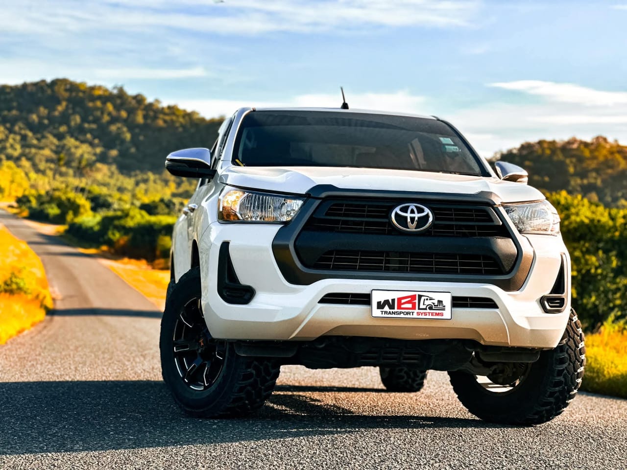 Toyota Hilux White